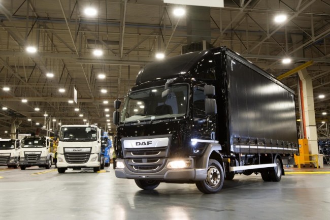 Leyland produces 10,000th DAF truck with ex-factory body