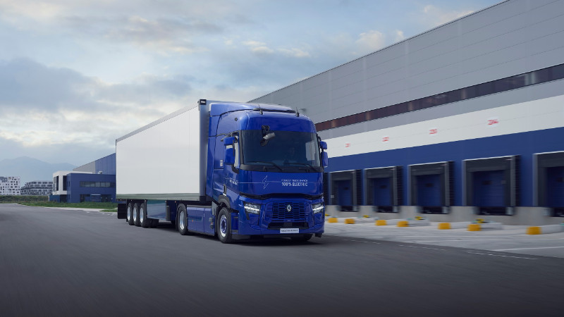 Renault Trucks unveils the design of its electric T and C models