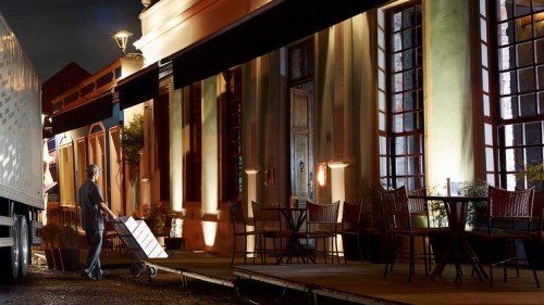 Volvo Trucks will start selling electric trucks 2019