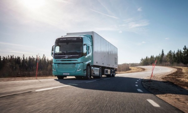Volvo Trucks presents heavy-duty electric concept trucks for construction operations and regional transport
