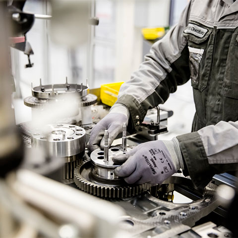Renault Trucks prepares a gradual and safe restart of its plants in France